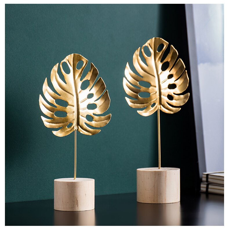 Iron Palm Leaf Ornament in Gold