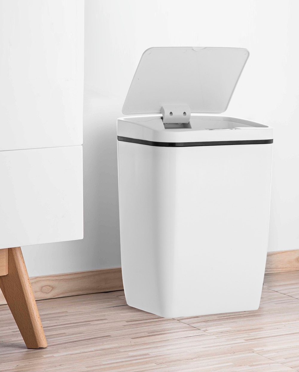 Automatic Sensored Kitchen Trash Can