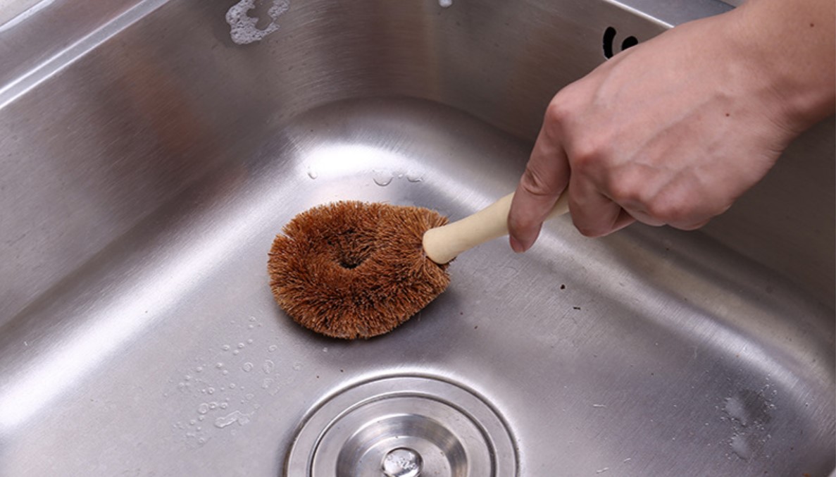 Natural Coconut Fiber Cleaning Brush